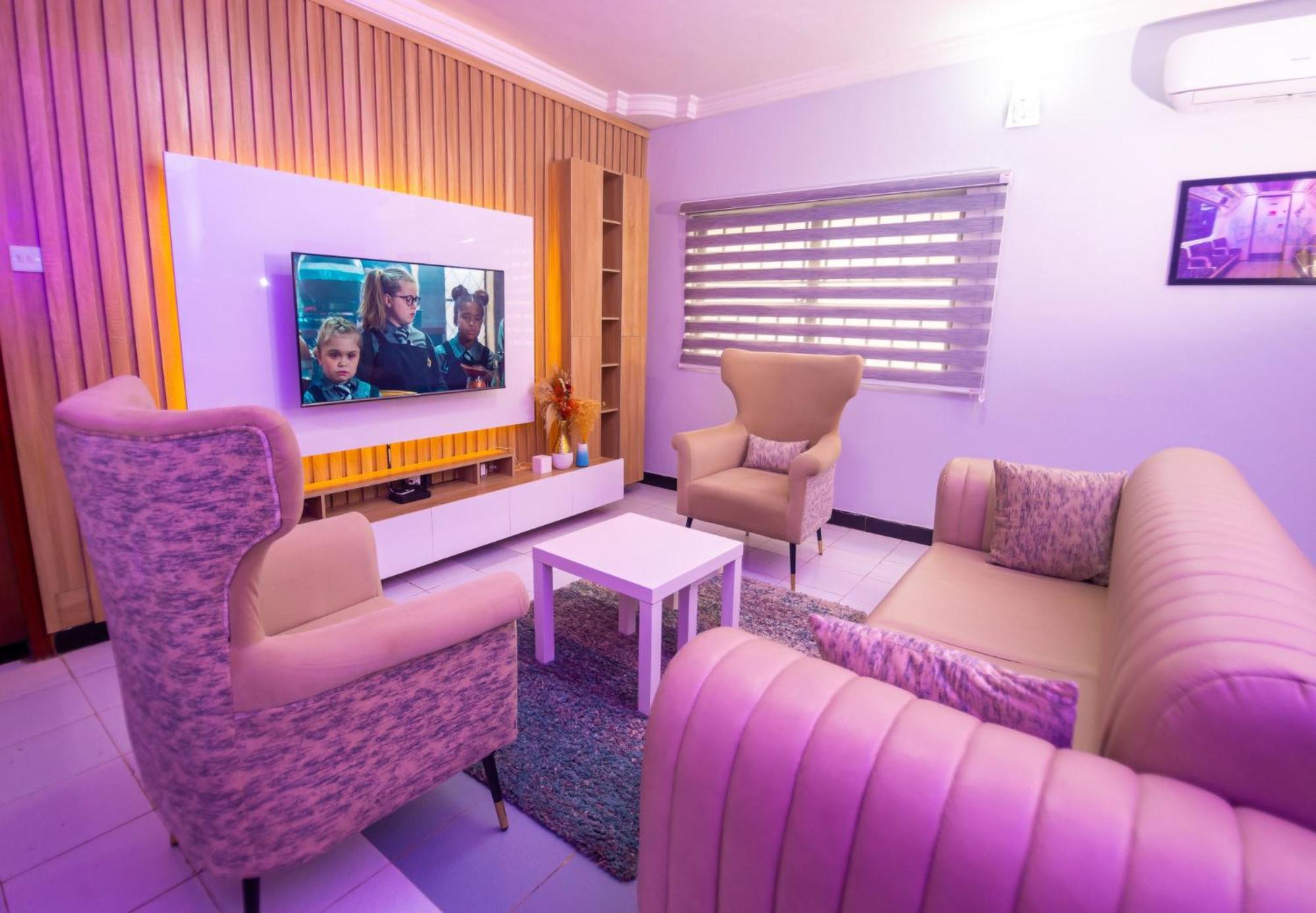 Palm Heights Apartments - Omole Phase 1, Ikeja Kültér fotó